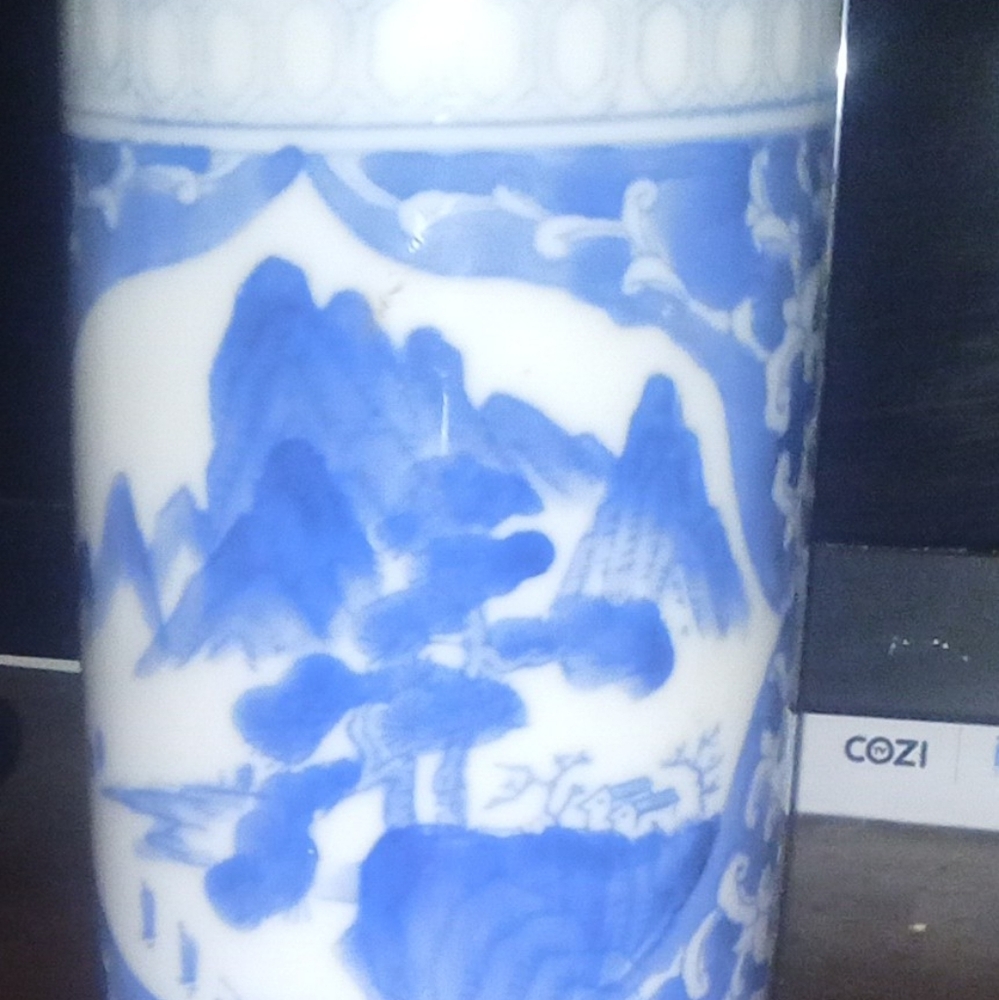 Porcelain  vintage vase